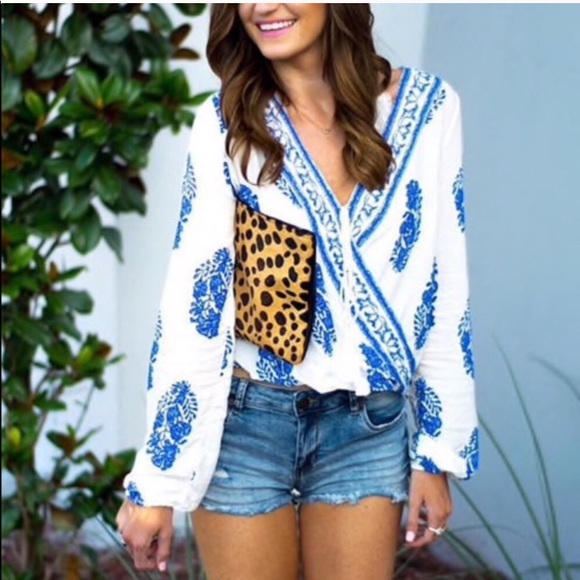 No Brand Tops - White and blue boho v-neck wrap blouse. Like new!
